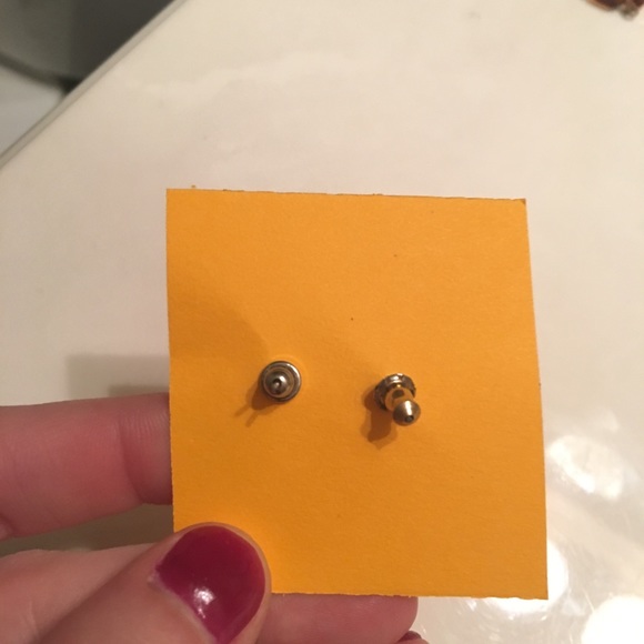 Lovely pearl earrings - Picture 2 of 2